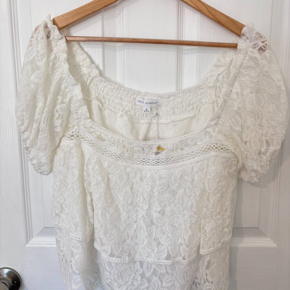 Coco + Jaimeson  junior lined blouse size Medium - White/Ivory with lace NWT - Picture 3 of 6